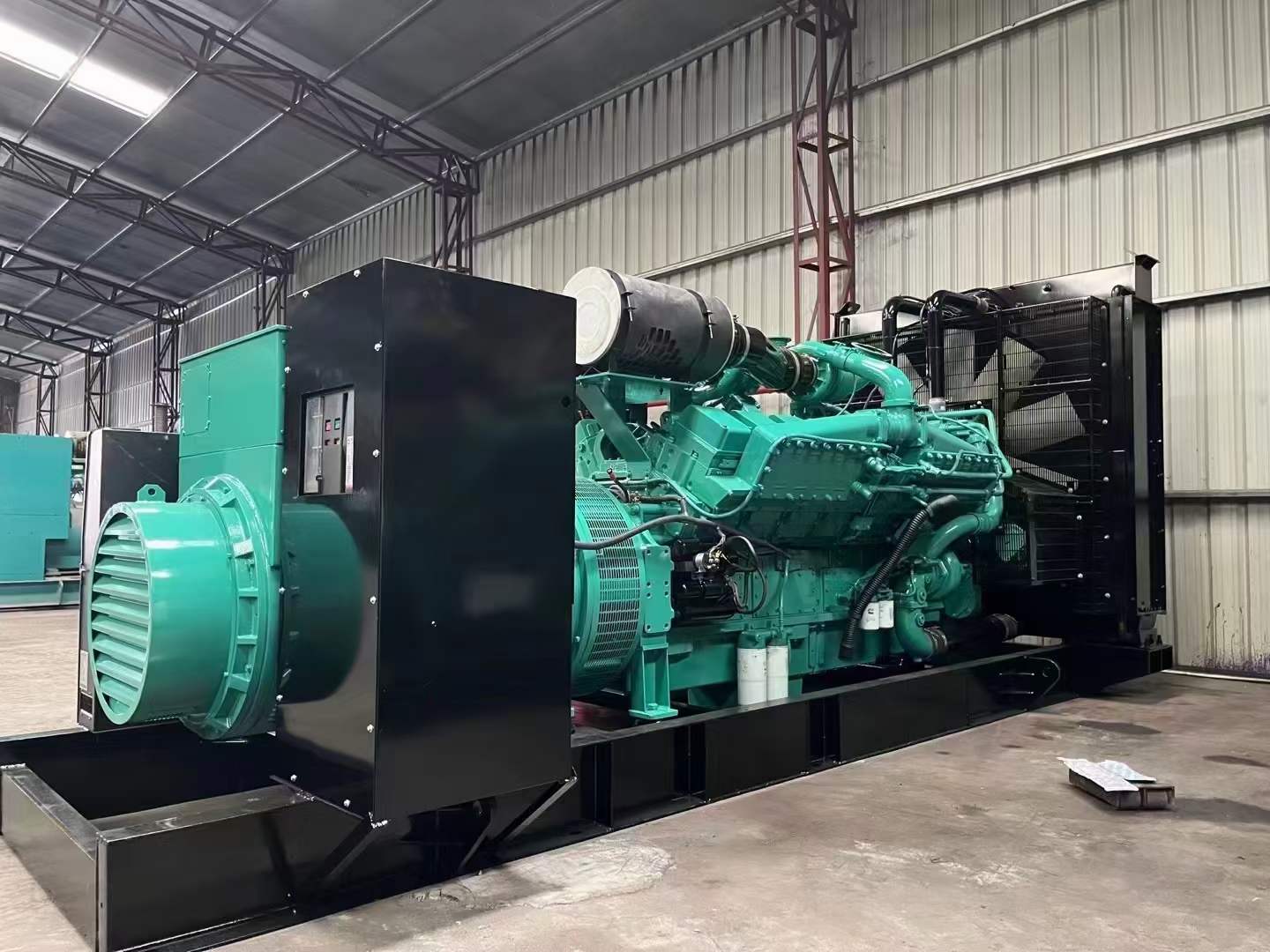 新龙如何评估无功补偿装置的性能和效果？