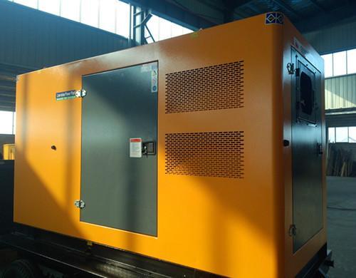 新龙汽油发电机组电瓶电解液的密度应该保持在什么范围？