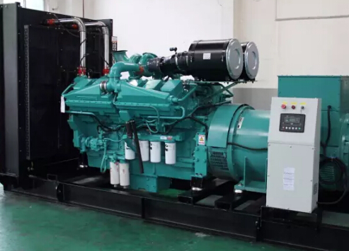 新龙发电机如何选择合适的除垢剂来清洗水冷式机油散热器？